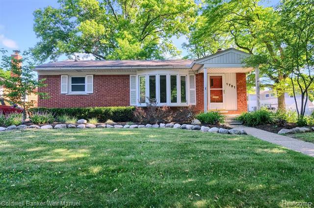 Property Photo: 1791 Bowers Street MI 48009