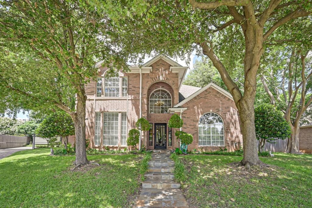 Property Photo:  5620 S Archbridge Court  TX 76017 