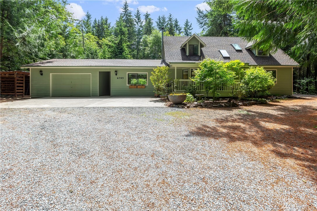 Property Photo:  6795 Richards Ave SE  WA 98367 