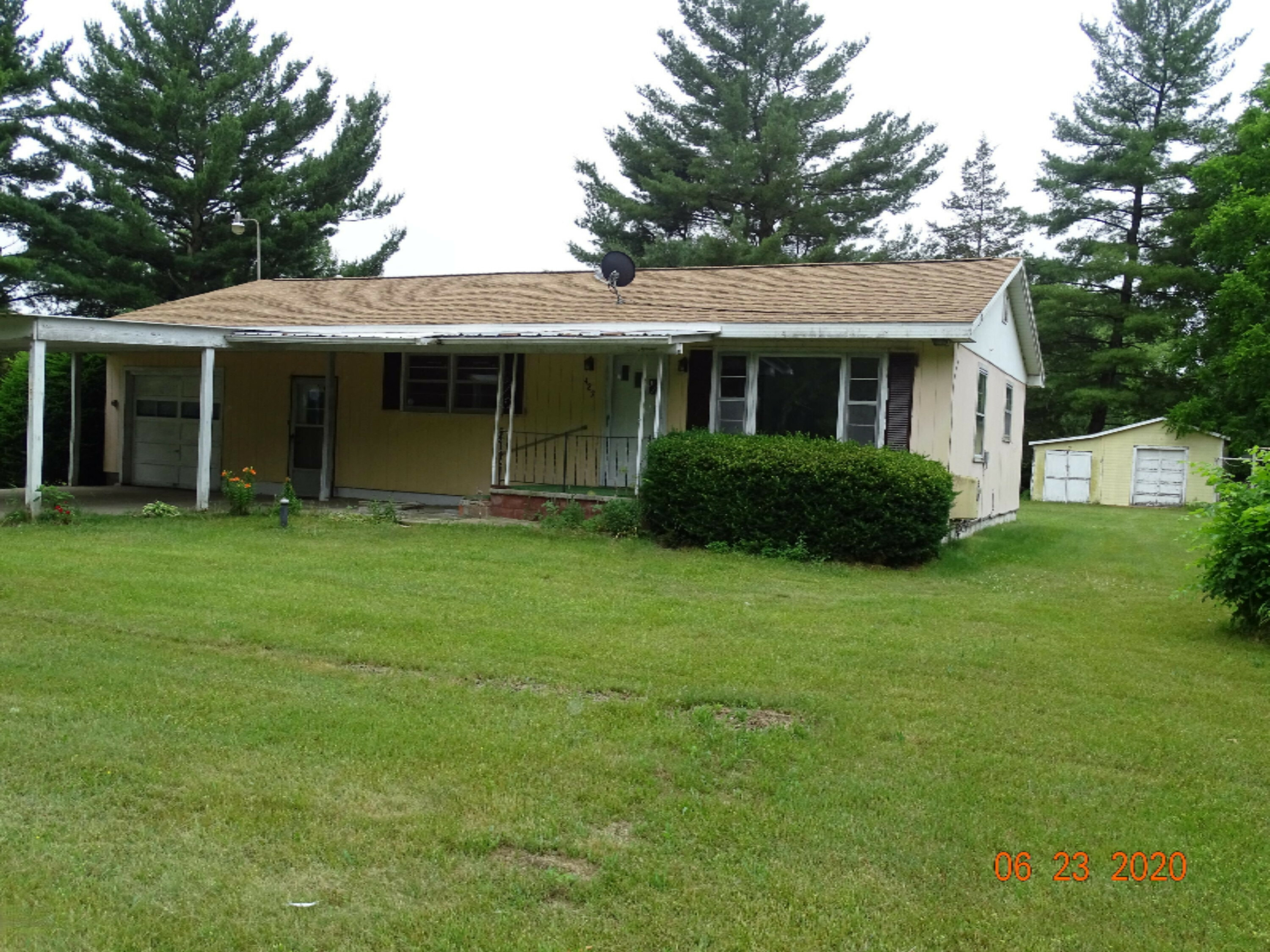 Property Photo:  487 N Airport Road  MI 49058 