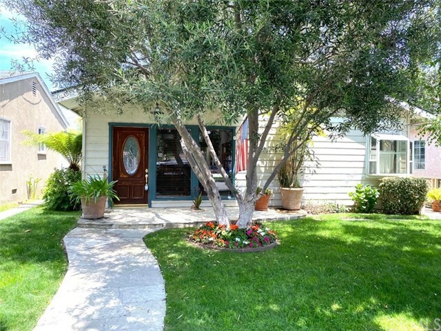 Property Photo:  2166 Maine Avenue  CA 90806 