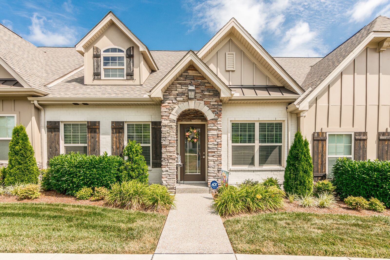 Property Photo:  293 Chancery Dr  TN 37066 