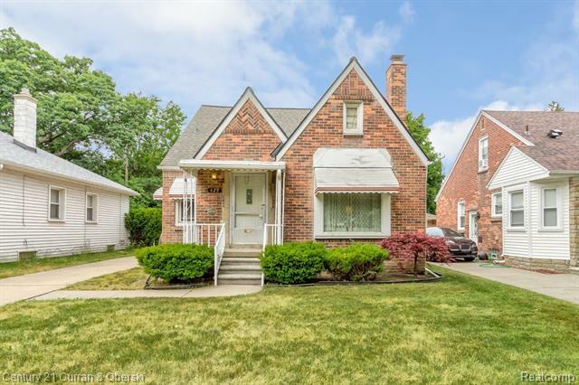 Property Photo:  429 Robindale Avenue  MI 48128 