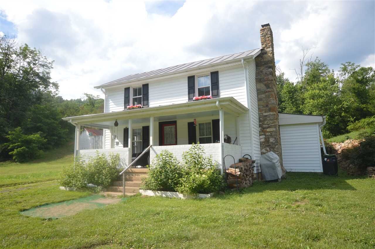 Property Photo: 2436 Bacon Hollow Rd VA 22973