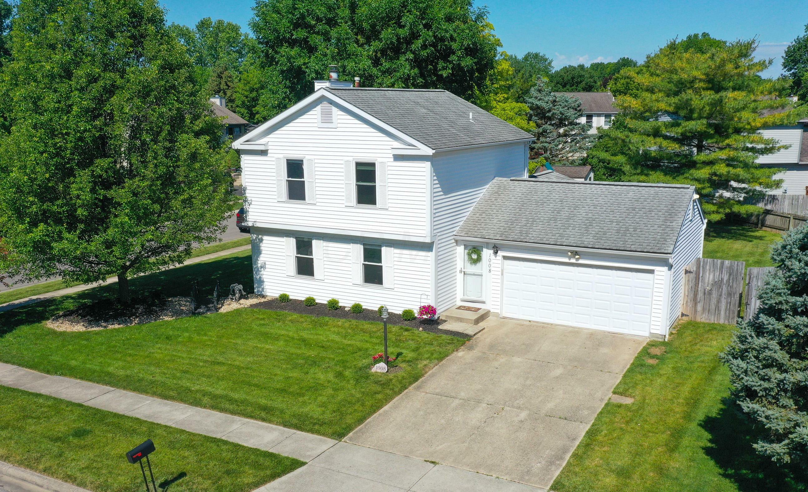 Property Photo: 1008 Snohomish Avenue OH 43085