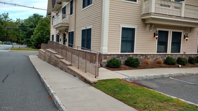 Property Photo:  43 Main St 2  NJ 07871 