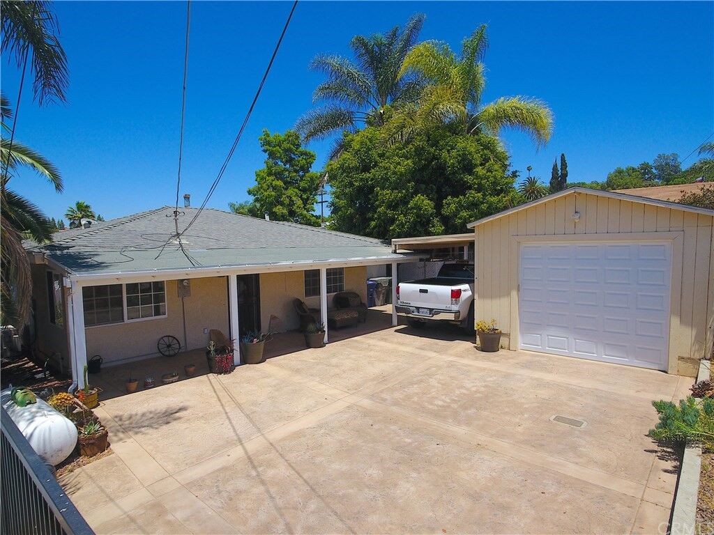 Property Photo:  538 Womack Lane  CA 92028 