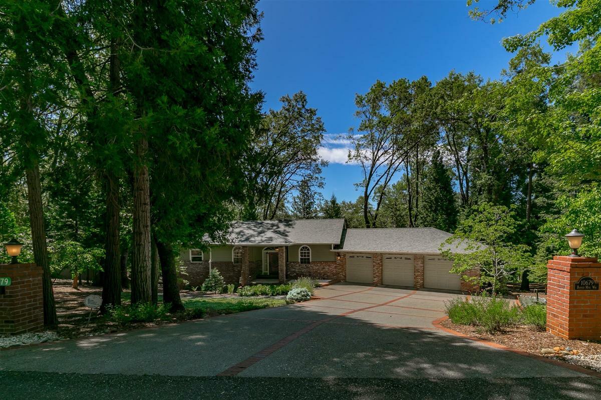 Property Photo: 10679 Banner Mine Way CA 95959