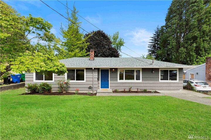 Property Photo:  8814  28th Avenue SW  WA 98126 