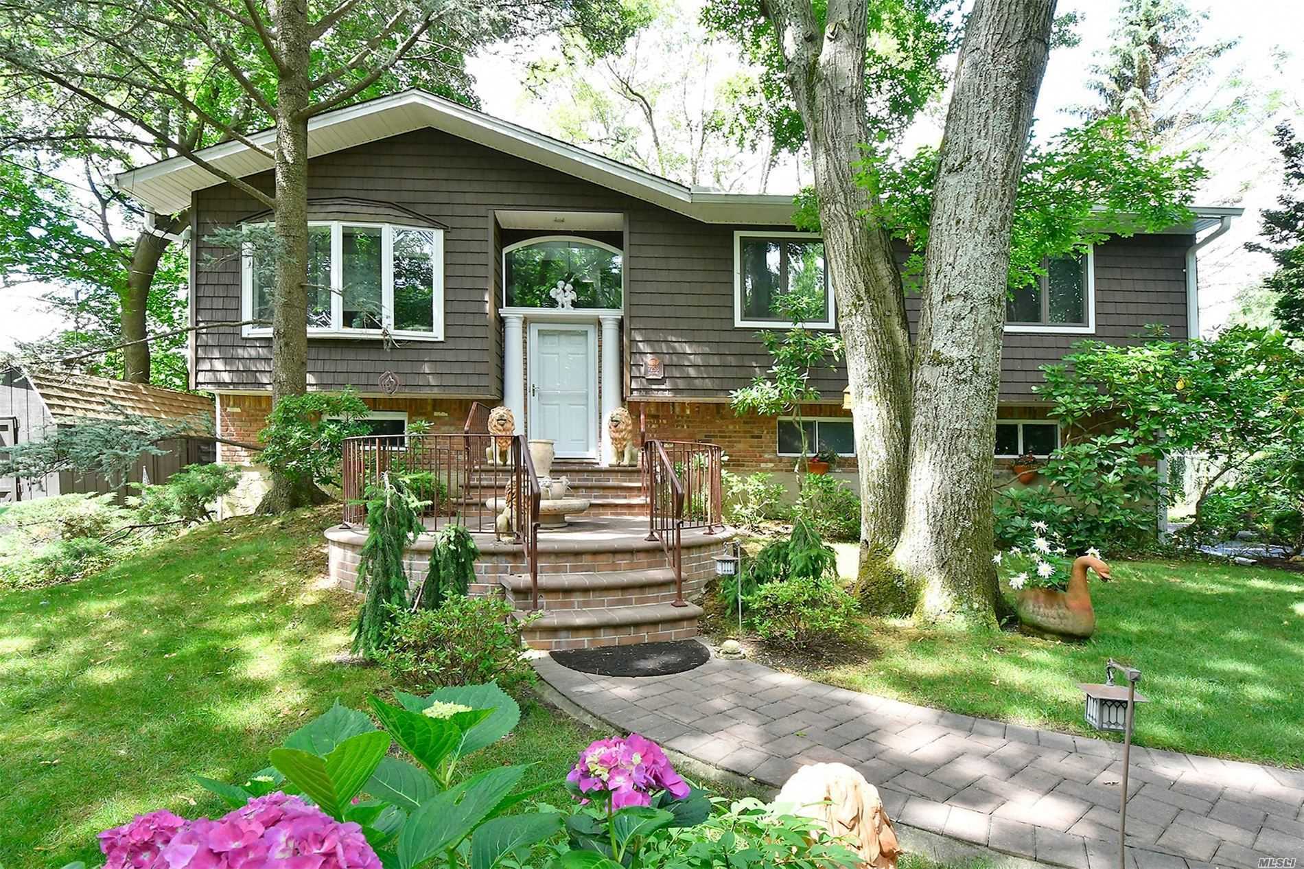 Property Photo:  725B Old Bethpage Road  NY 11804 