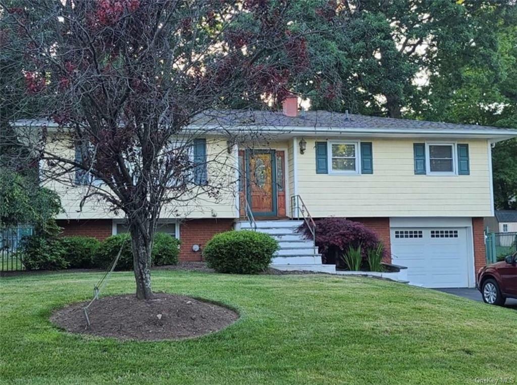 Property Photo:  3 Lilburn Drive  NY 10980 