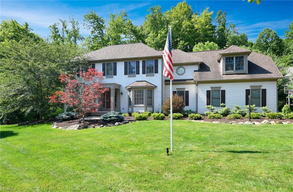 Property Photo: 18367 Cranberry Ridge Lane OH 44023