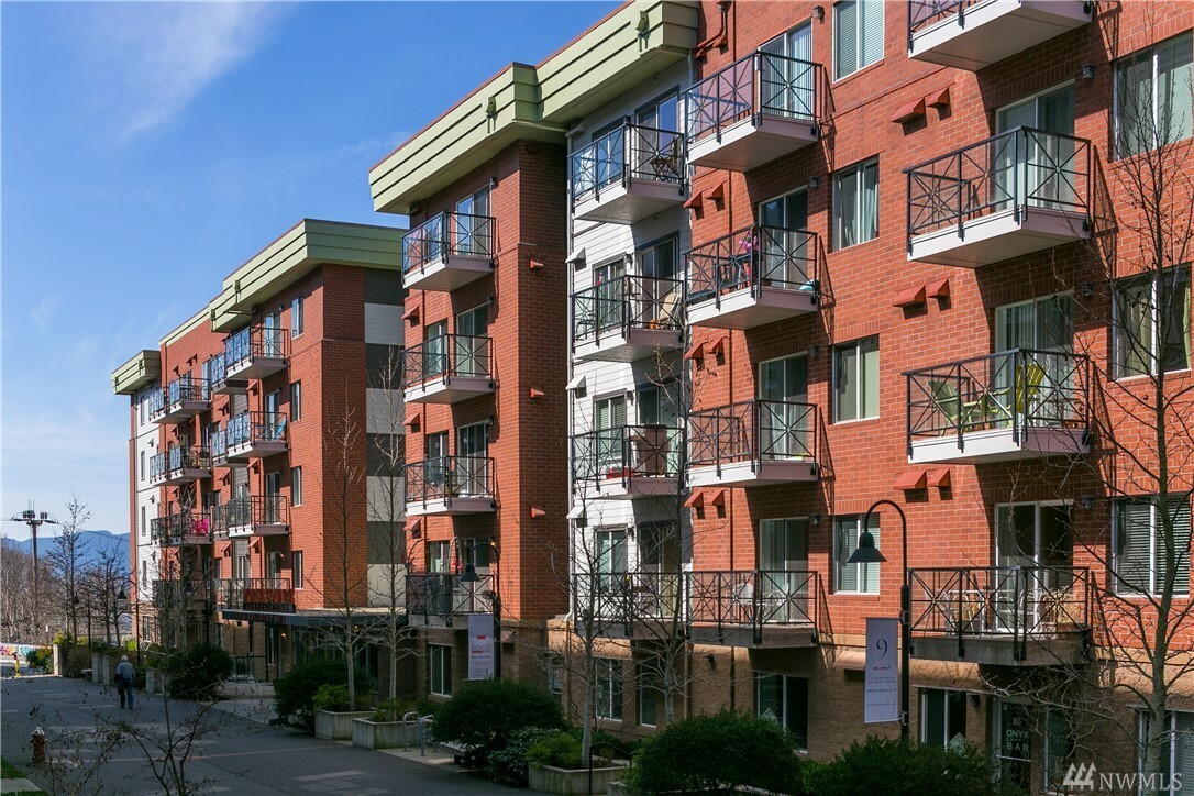 Property Photo: 1015 Railroad Ave 308 WA 98225