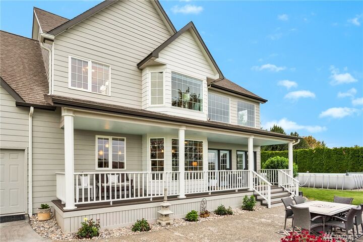 Property Photo: 6522 Road K NE WA 98837