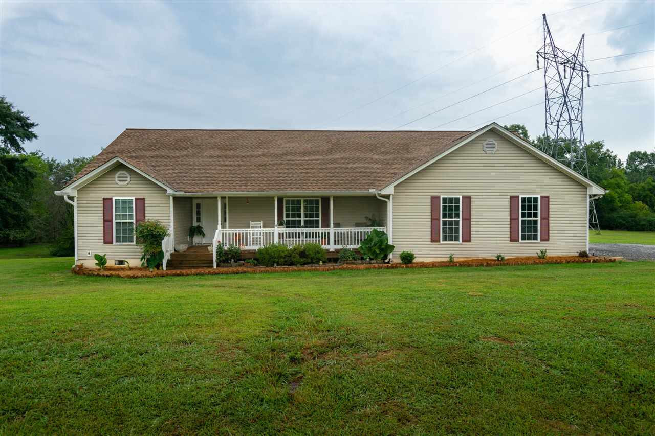 Property Photo: 161 Circle R Drive TN 37307