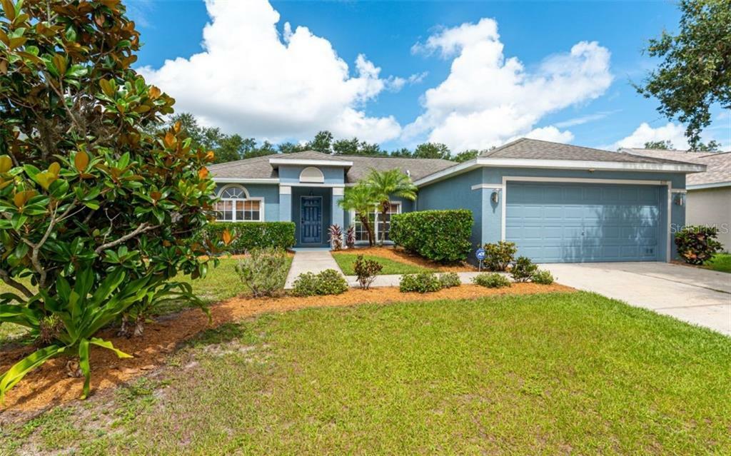 Property Photo:  4117 Kingsfield Drive  FL 34219 