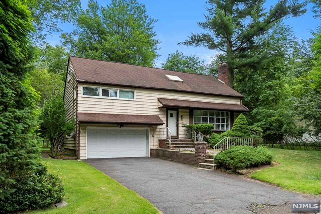 Property Photo:  327 Franklin Street  NJ 07641 