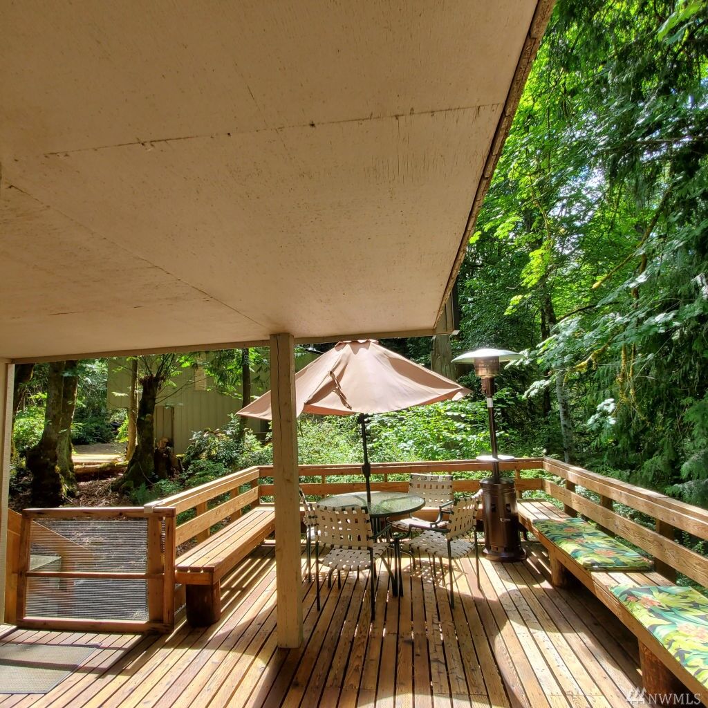 Property Photo: 675 E Pointes Drive W WA 98584
