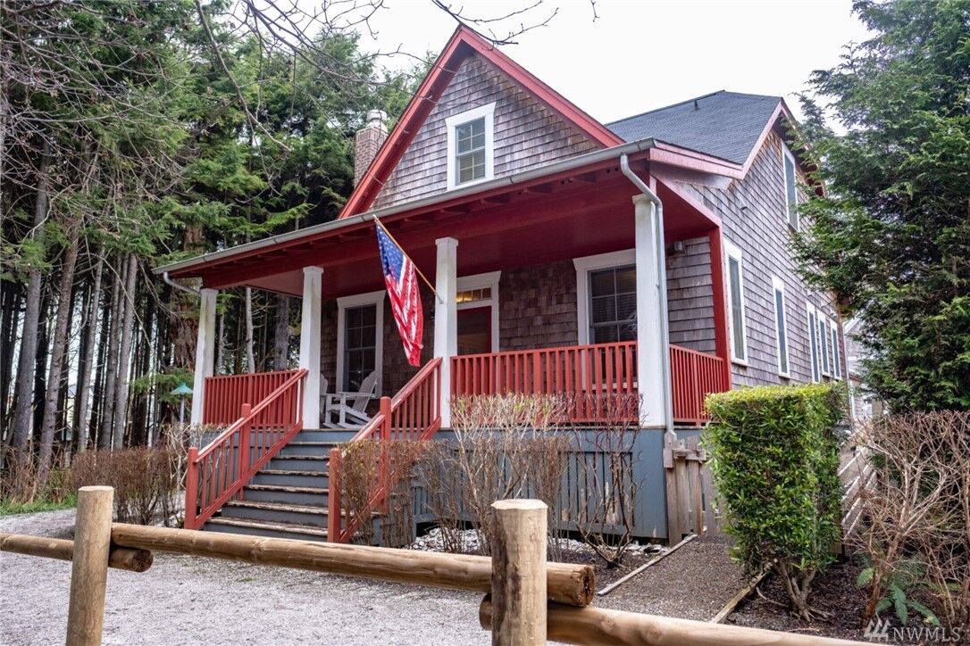 Property Photo:  33  Lupine Lane  WA 98571 