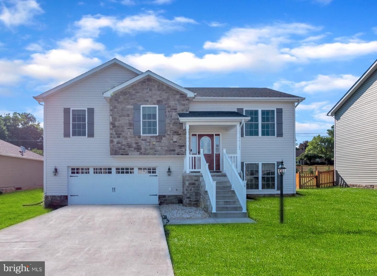 Property Photo:  19 Pochards Ct  WV 25403 