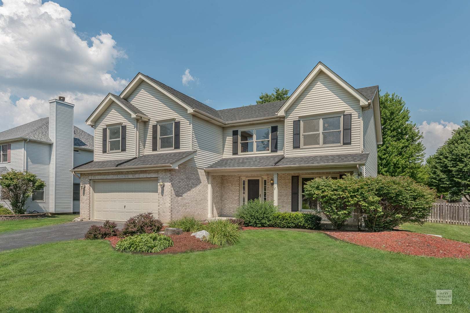 Property Photo: 218 Isleview Drive IL 60543