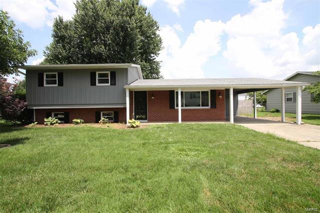 Property Photo: 21 Chateau Drive 62208