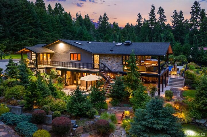 Property Photo:  14851  Issaquah Hobart Road SE  WA 98027 