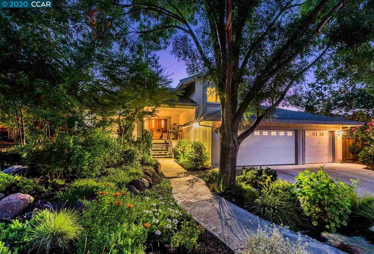 Property Photo: 208 Elderwood Dr CA 94523