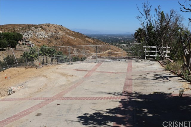 Property Photo:  154 Dapplegray Road  CA 91307 