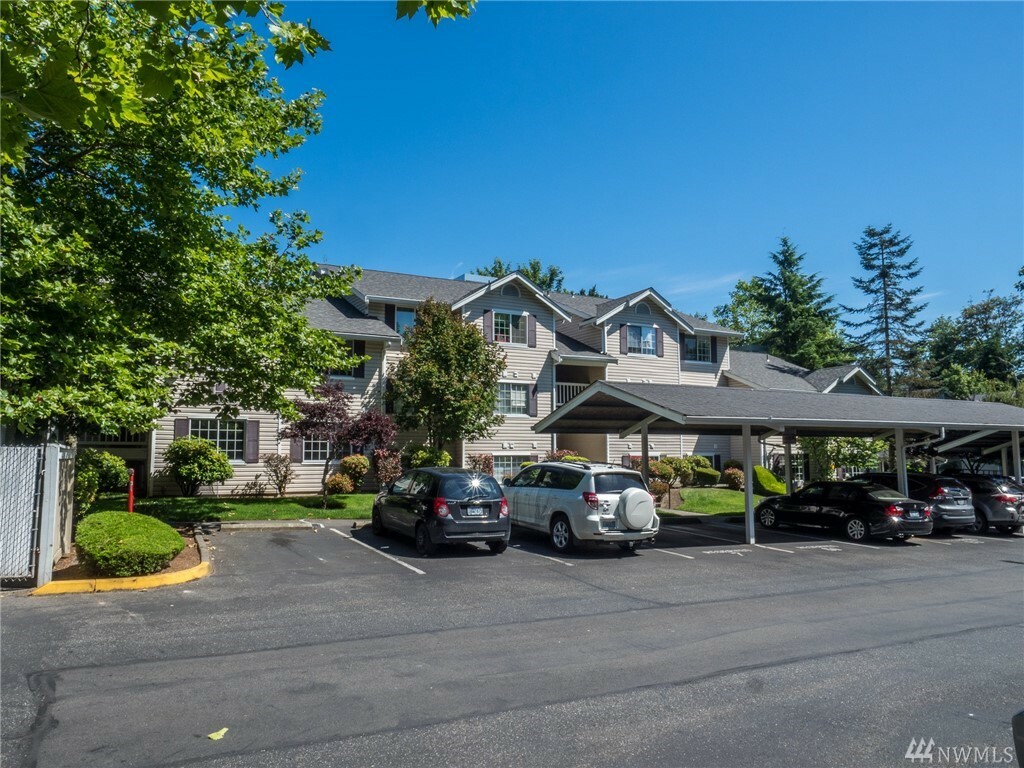 Property Photo:  19230 Forest Park Dr NE H225  WA 98155 