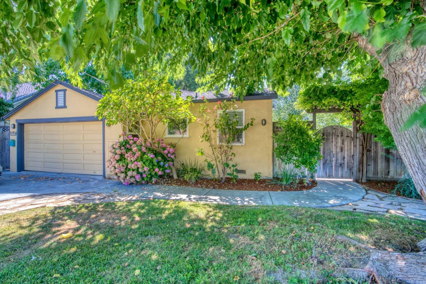 Property Photo:  197 South Leigh  CA 95008 