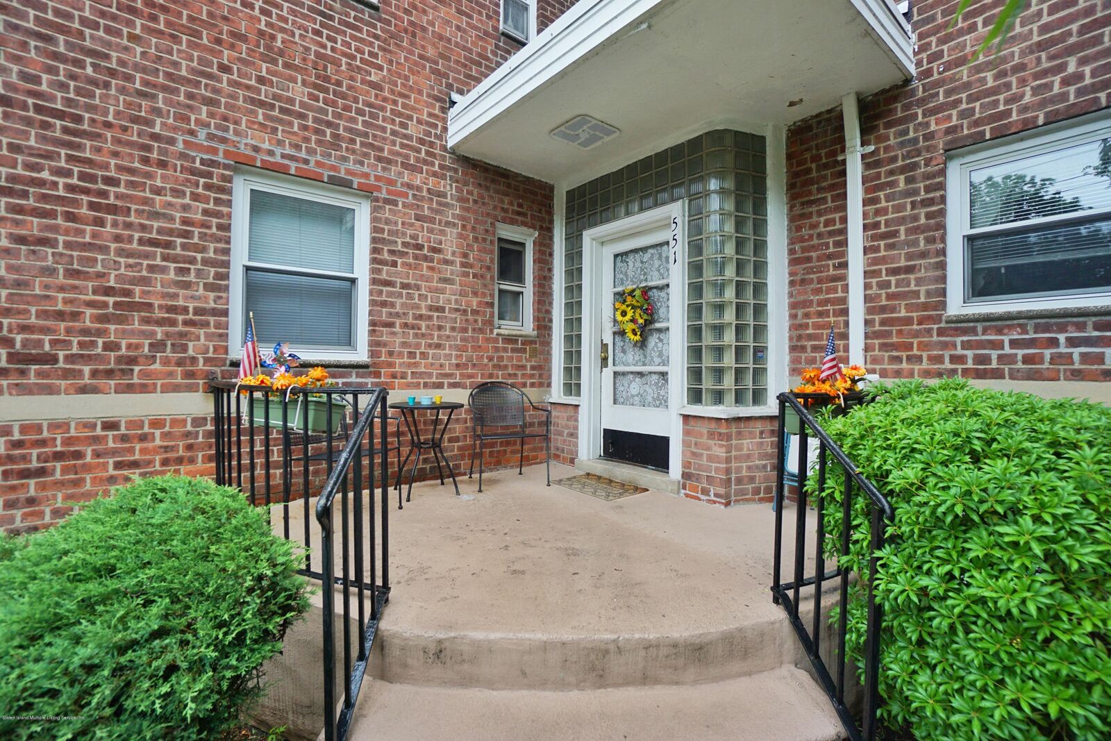 Property Photo: 551 Castleton Avenue 2B NY 10310