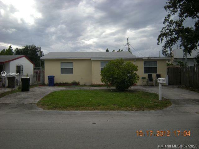 Property Photo:  1301 SW 33rd Ter  FL 33312 