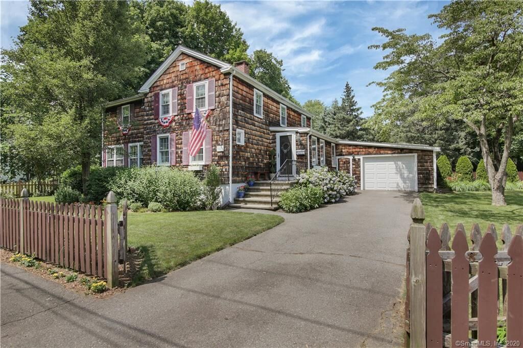 Property Photo:  12 Governors Avenue  CT 06460 