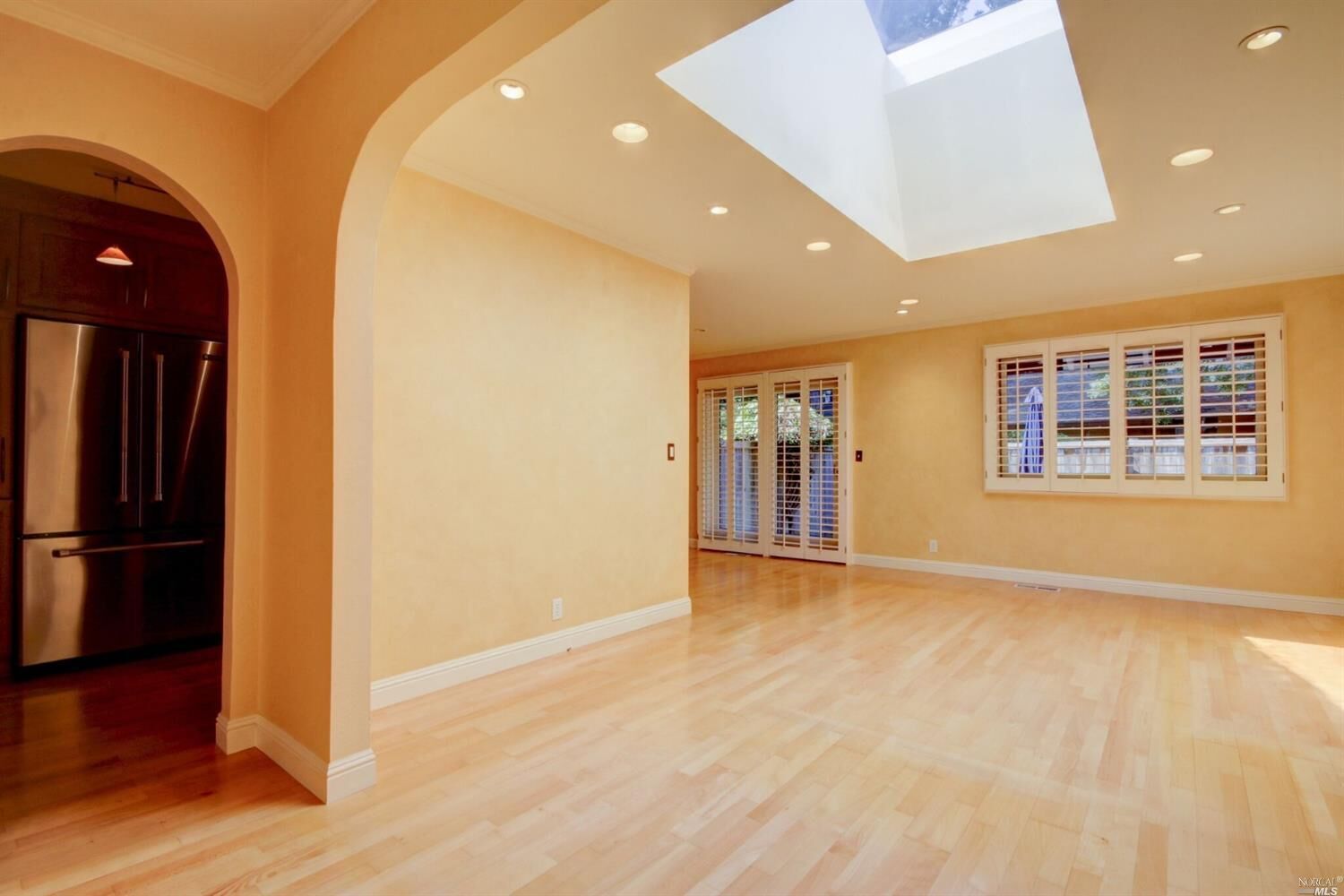 Property Photo: 10 Catalpa Avenue 7 CA 94941