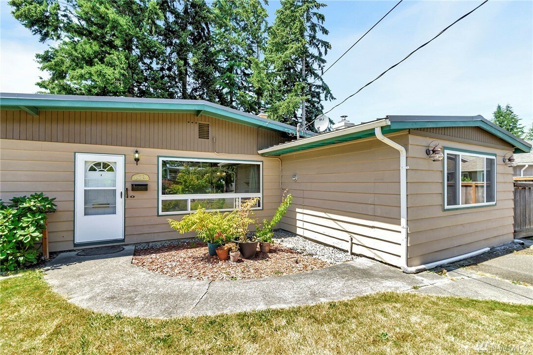 Property Photo:  3517 Parker Lane  WA 98310 