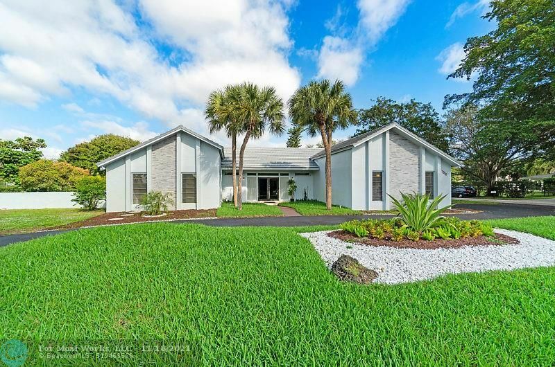 Property Photo:  6101 West Broward Blvd  FL 33319 