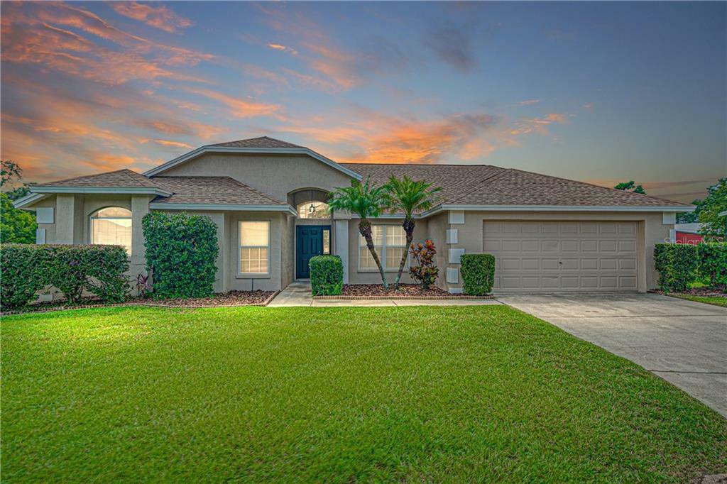 Property Photo:  3531 Manor Loop  FL 33810 