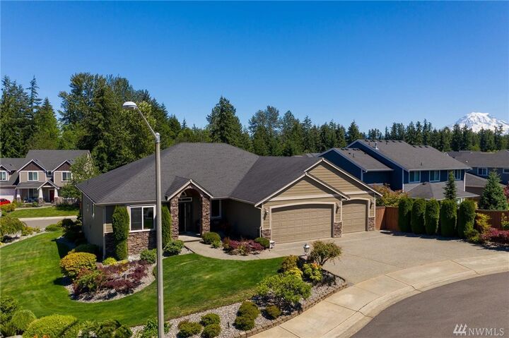 Property Photo:  13612  173rd St E  WA 98374 