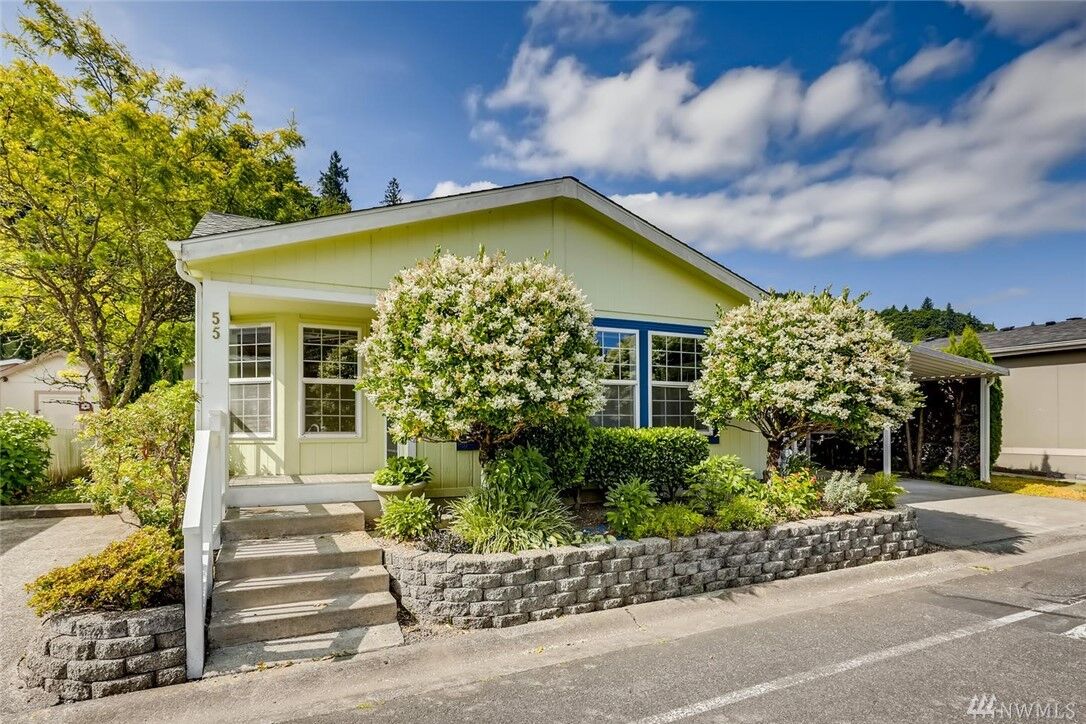 Property Photo:  15400  155th Place 55  WA 98058 