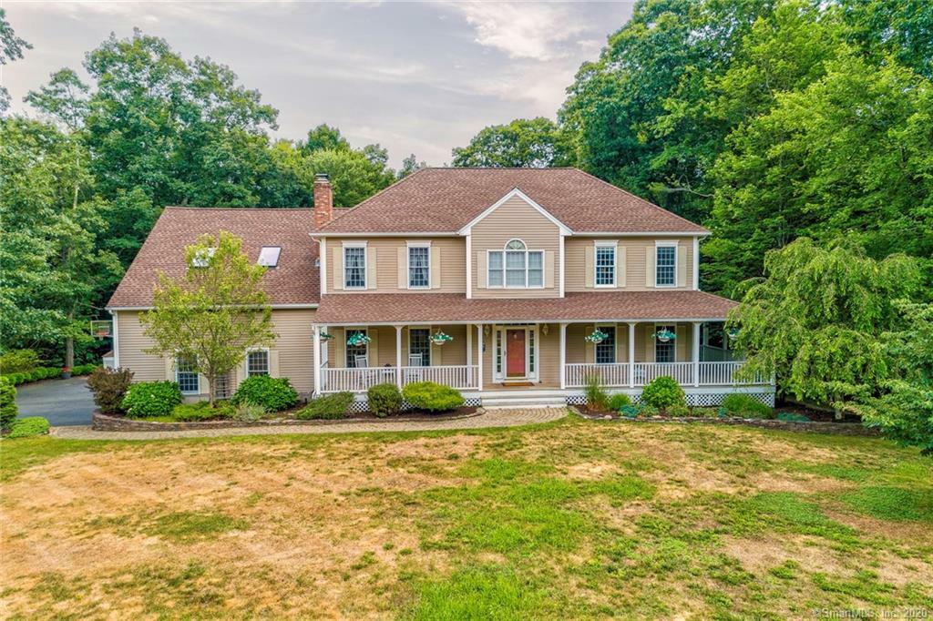Property Photo:  346 Willow Road  CT 06437 