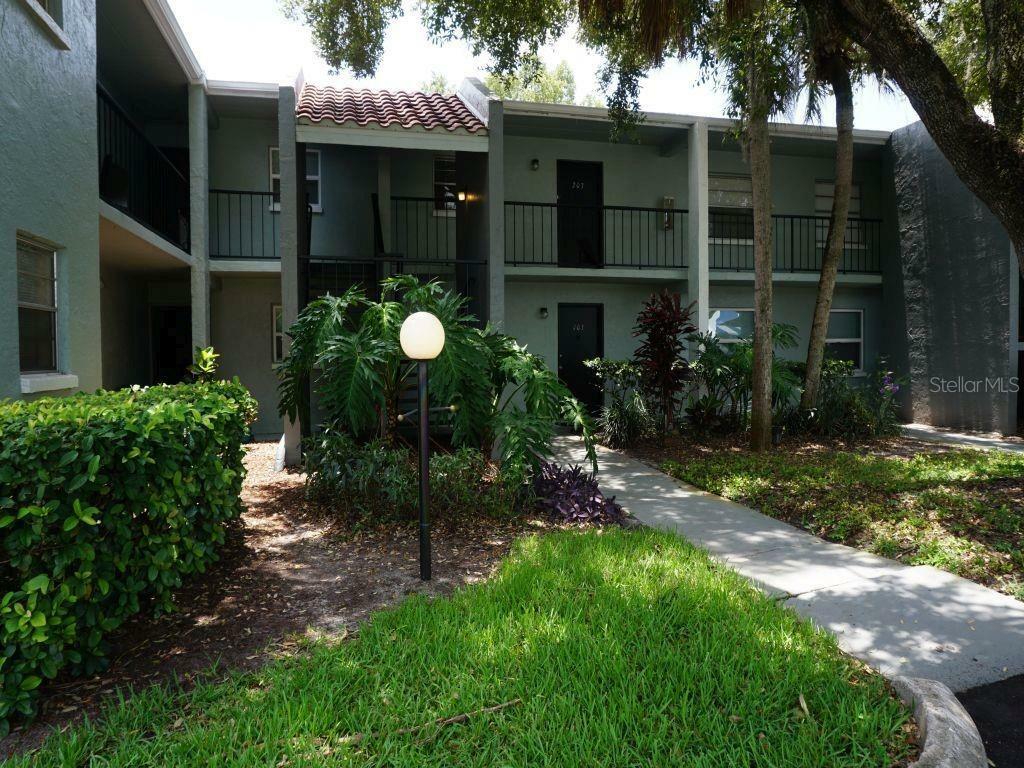 Property Photo:  2876 Somerset Park Drive 103  FL 33613 