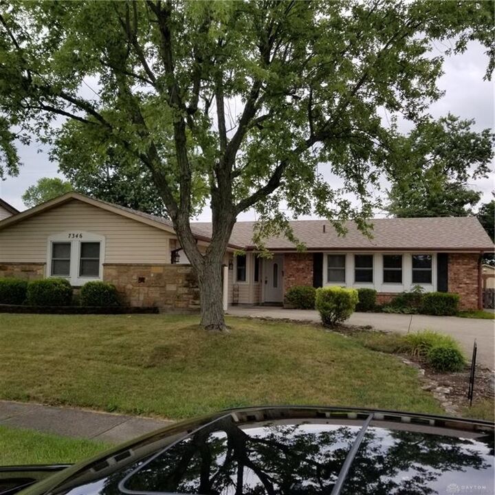 7346 Colegrove Drive  Huber Heights OH 45424 photo