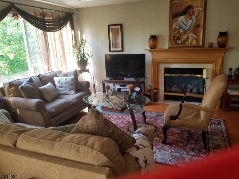 Property Photo:  2 Port Royal Dr Unit 1  NJ 07462 