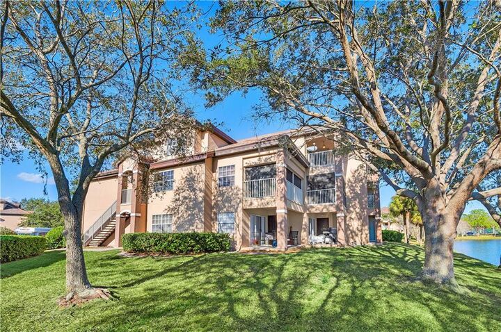 Property Photo: 13815 Fairway Island Drive 1336 FL 32837