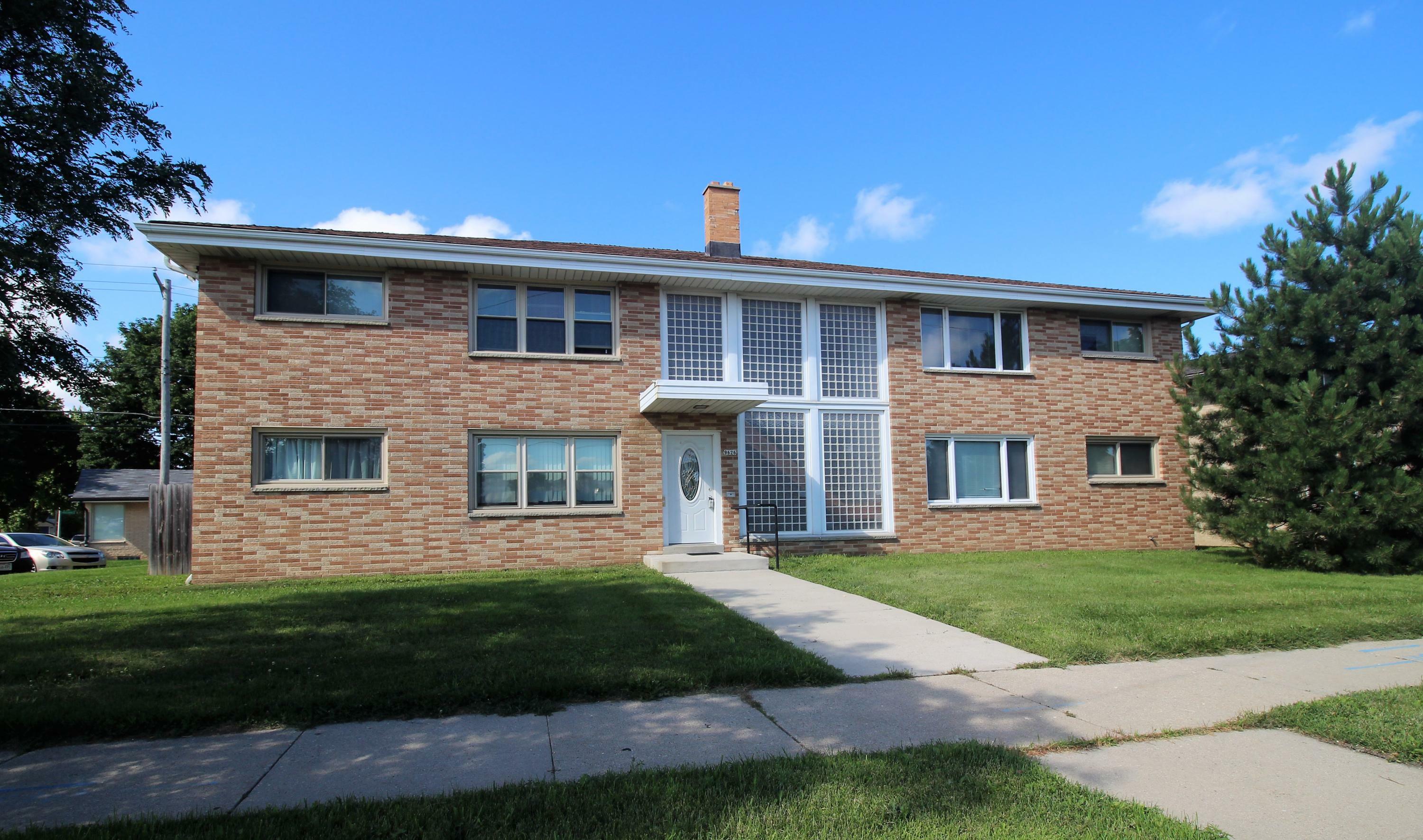 Property Photo:  9626 W Silver Spring Dr  WI 53225 