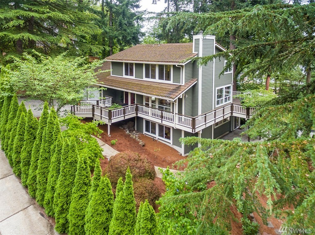 Property Photo:  502 177th Lane NE  WA 98008 