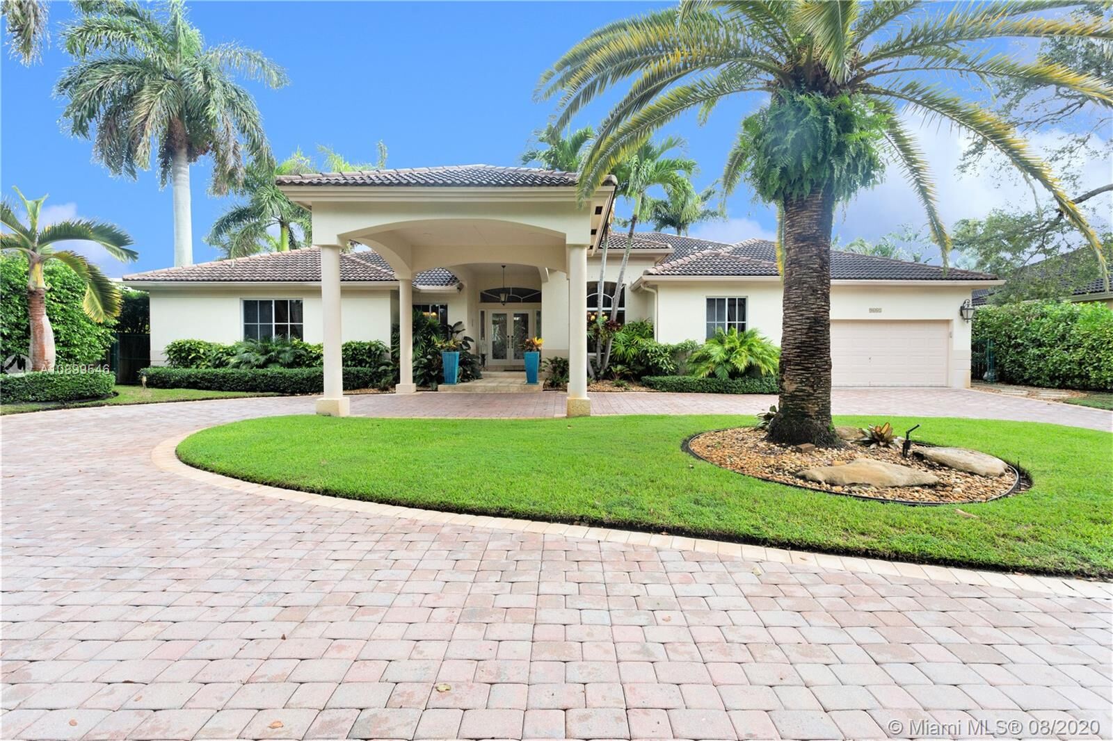 Property Photo: 9661 SW 123rd St FL 33176