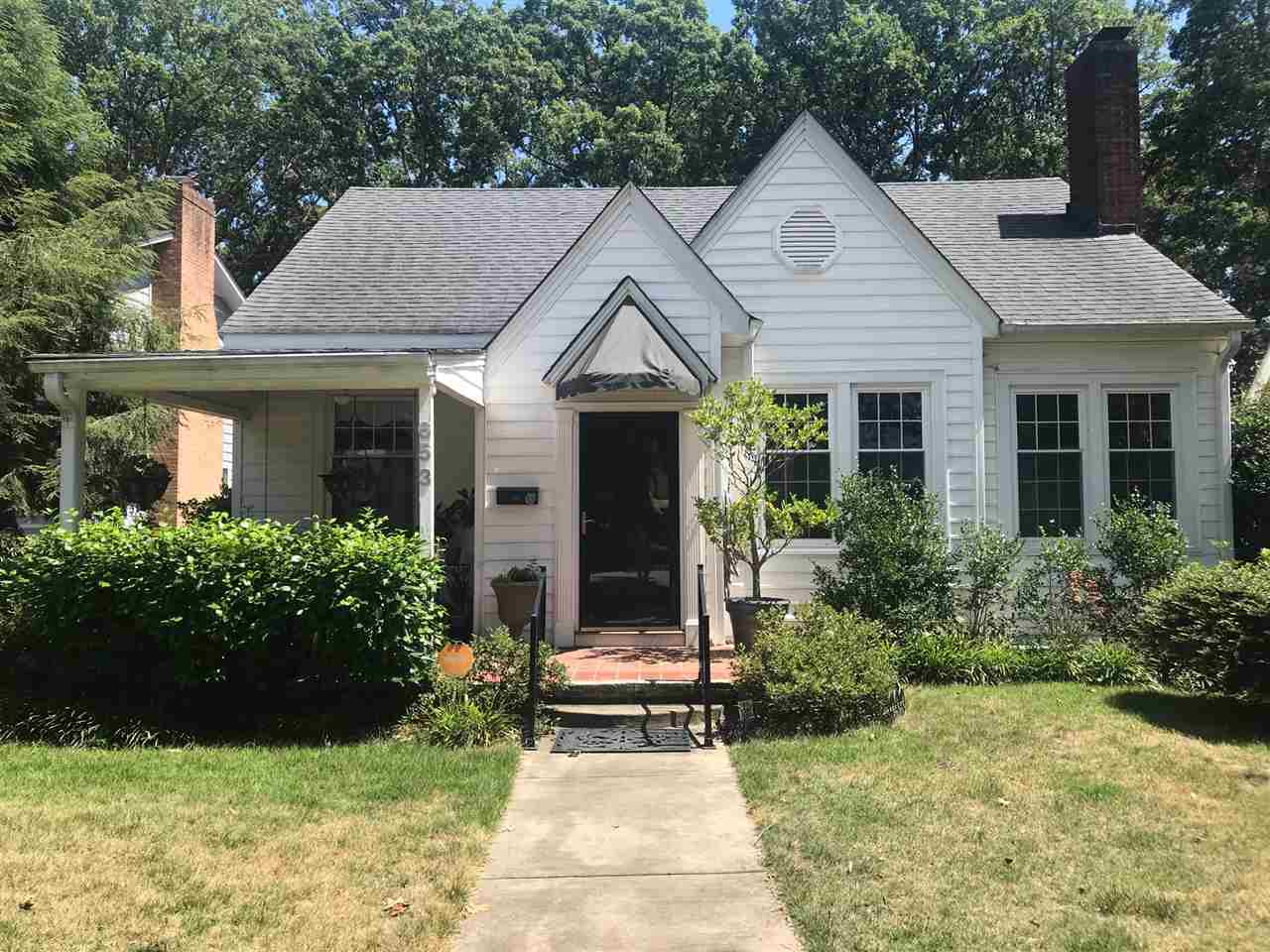 Property Photo:  653 Woodland Street  SC 29302 