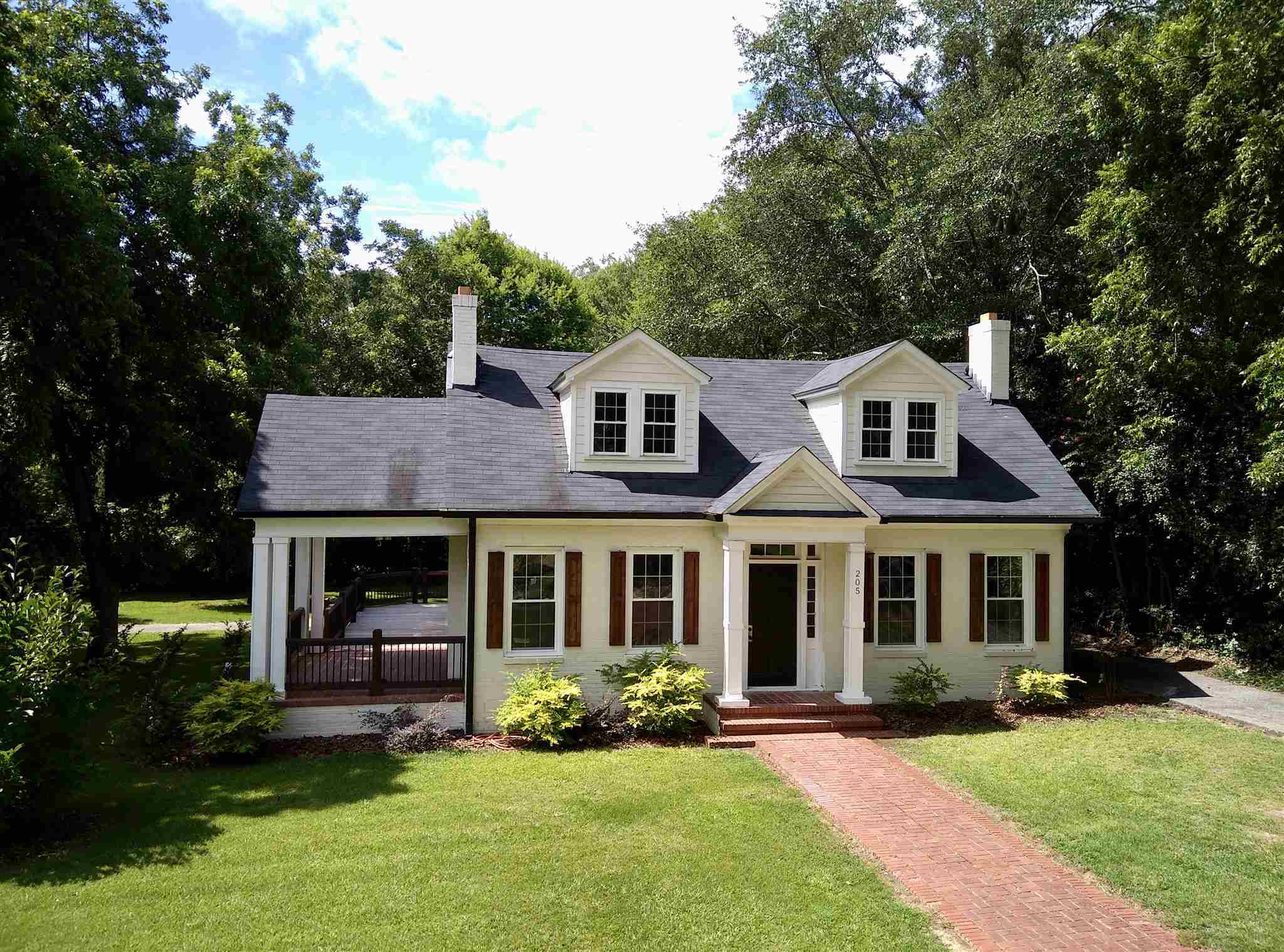 Property Photo:  205 East South Street  GA 30642 